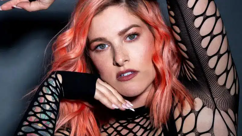 Cassadee Pope announces 2024 US headlining tour