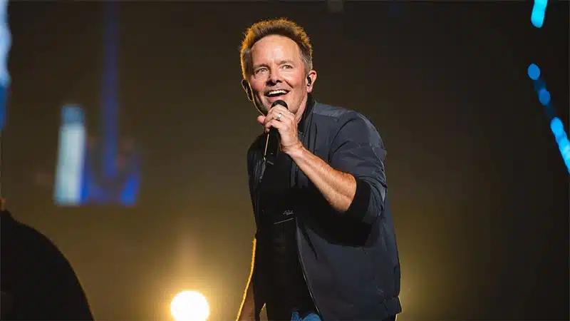 Chris Tomlin adds Holy Forever World Tour Canadian leg