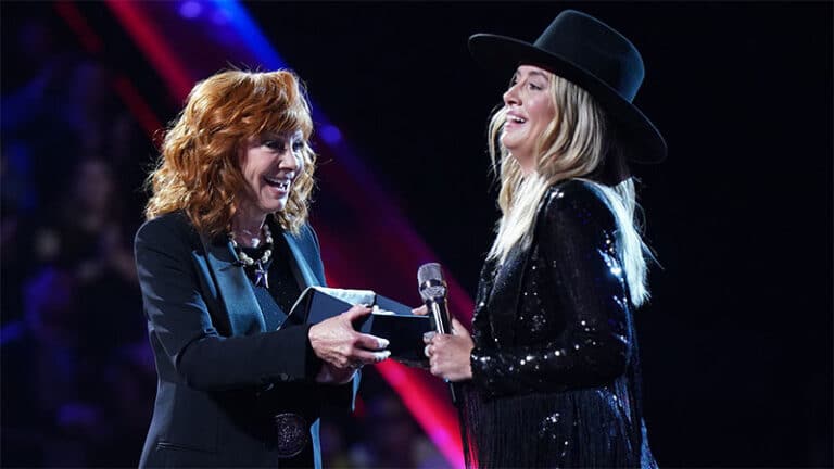 Lainey Wilson invited to become next Grand Ole Opry member