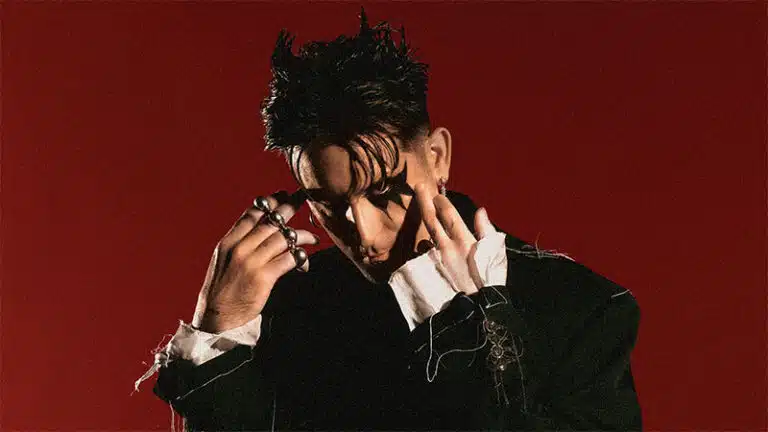 G-Eazy welcomes fans to the ‘Freak Show’