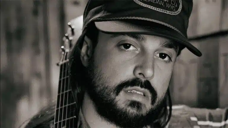 Ian Munsick shares ‘Cheyenne’