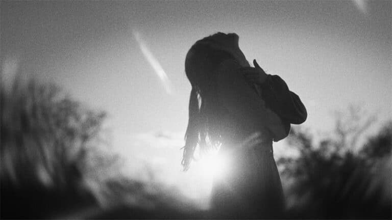 Johnny Cash, June Carter Cash’s granddaughter stars in ‘Hello Out There’ video