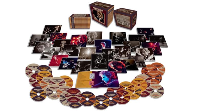 Bob Dylan announces ‘The 1974 Live Recordings’ deluxe box set Bob Dylan announces ‘The 1974 Live Recordings’ deluxe box set