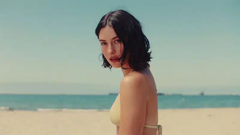 Gracie Abrams releases ‘I Love You, I’m Sorry’ video