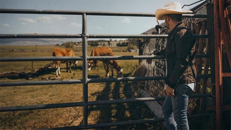 Justin Moore explains tension between modern vs traditional country with new song