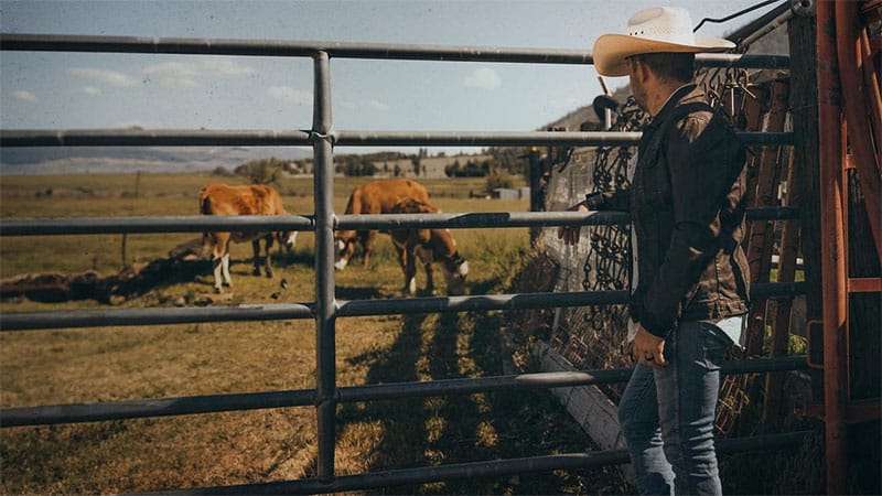 Justin Moore explains tension between modern vs traditional country with new song