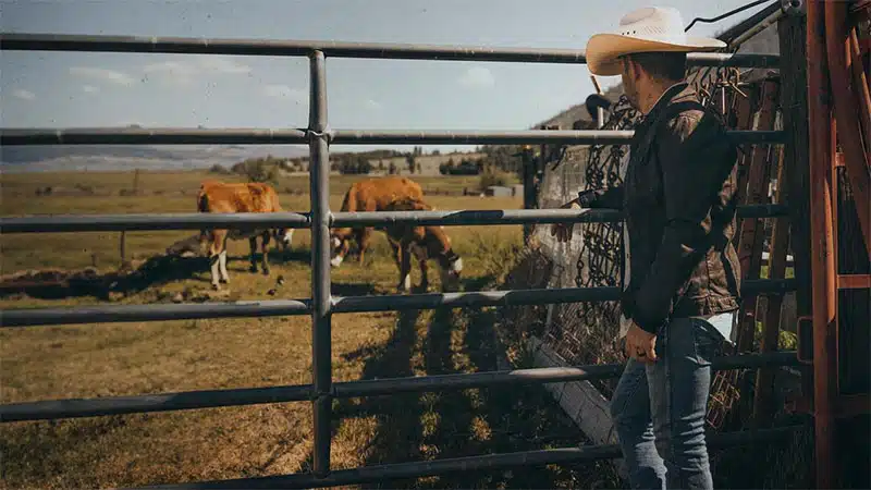 Justin Moore explains tension between modern vs traditional country with new song