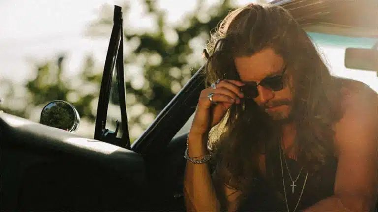 Warren Zeiders announces ‘Relapse’ album