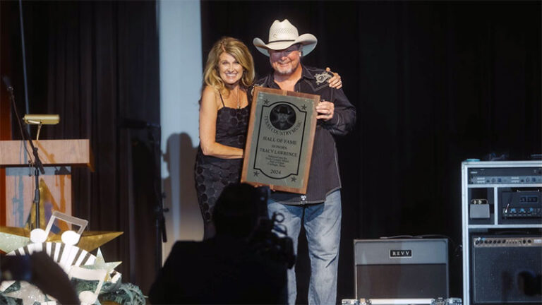 Tracy Lawrence inducted into Texas Country Music Hall of Fame