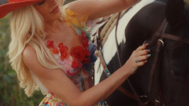 Gwen Stefani releases ‘Somebody Else’s’ video