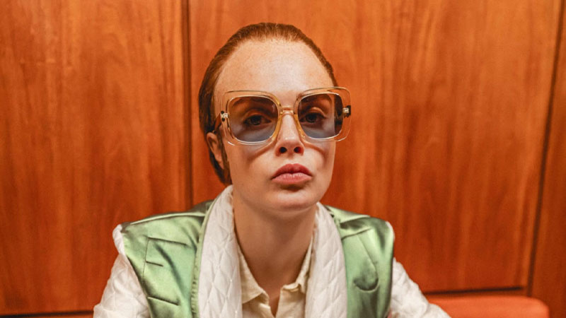 Elton John unveils ‘Step Into Christmas’ video starring Cara Delevingne