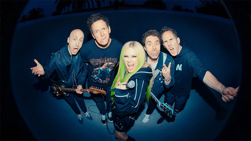 Avril Lavigne, Simple Plan team for ‘Young & Dumb’