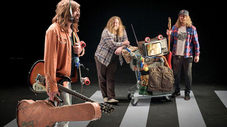 The Lemonheads share ‘Key of Victory’