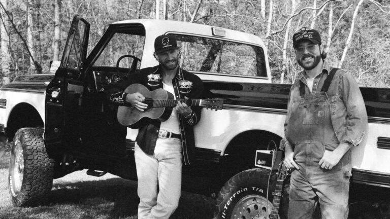 Chase Rice soundtracks summer with ‘Two Tone Trippin’