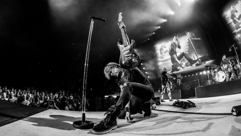 Keith Urban previews live album with ‘Long Hot Summer’