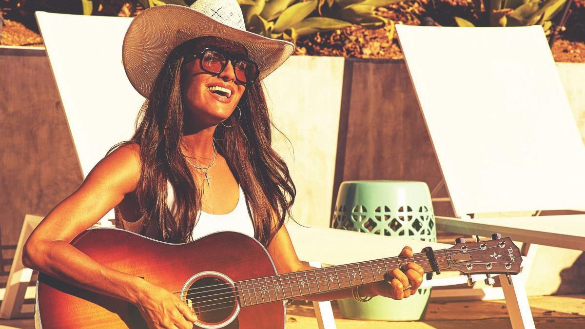 Annie Bosko shares ‘Tequila Time’ Annie Bosko shares ‘Tequila Time’