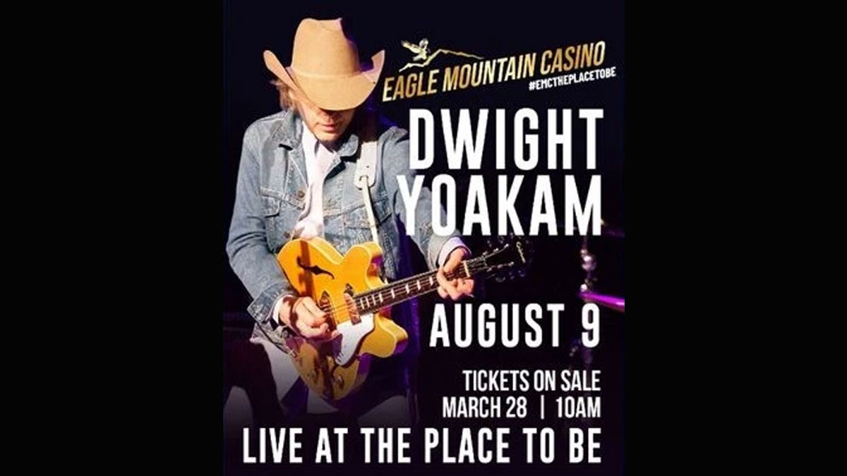 Dwight Yoakam sells out Bakersfield-area show