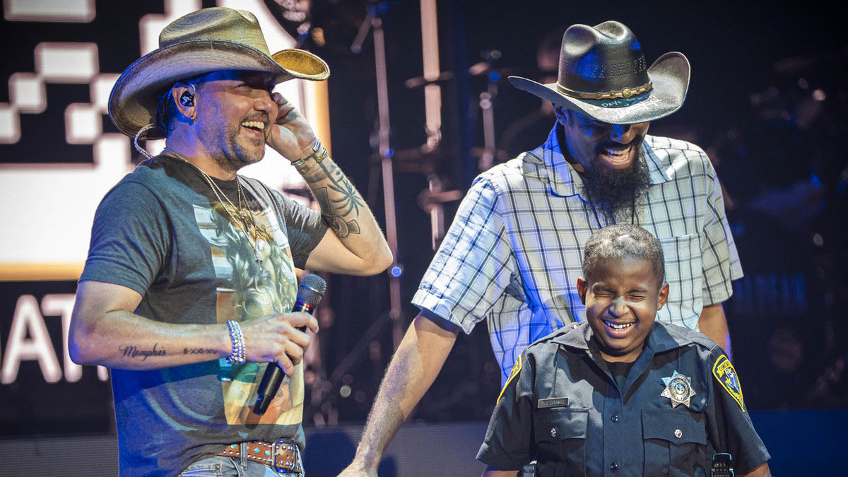 Jason Aldean partners with 13-year-old Houston native to raise money for charity