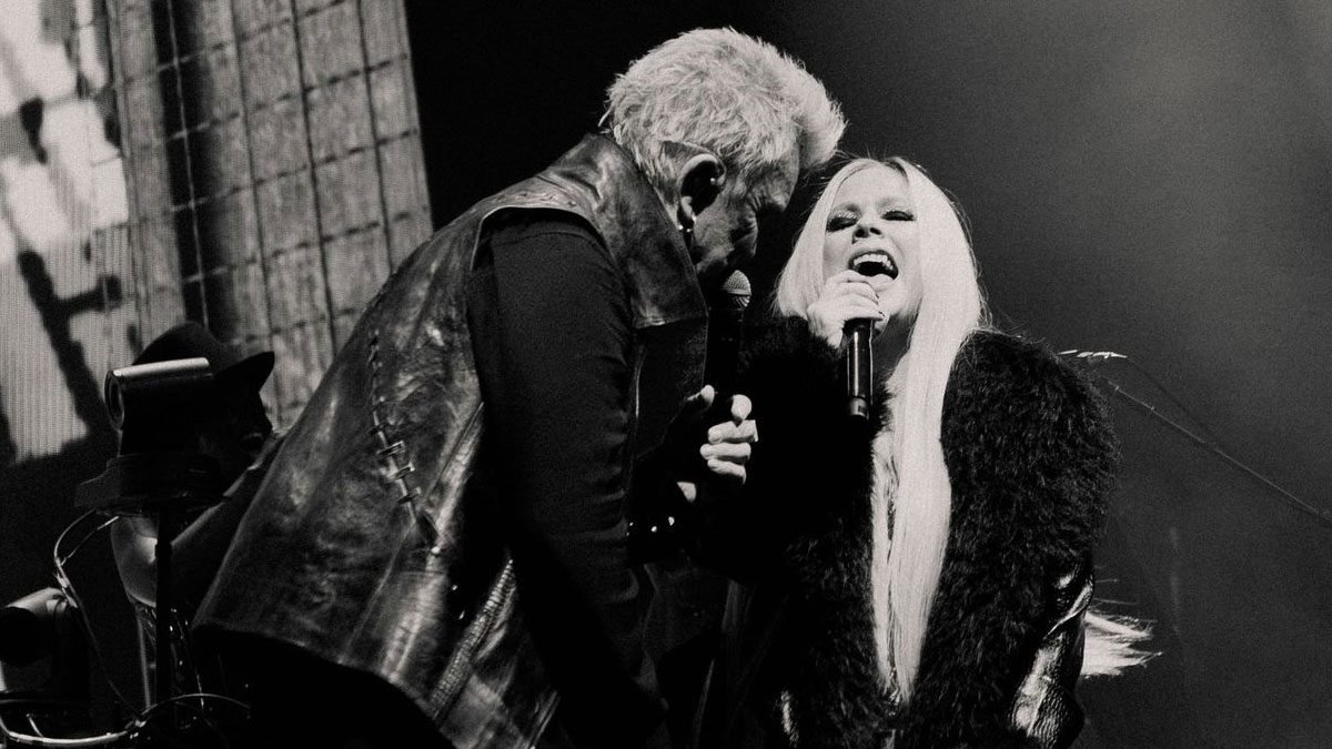 Avril Lavigne celebrates birthday with Billy Idol