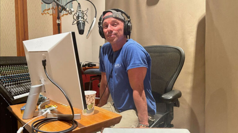 Kenny Chesney plots audiobook