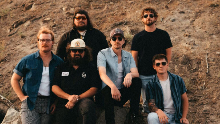 Ole 60 unveils debut album