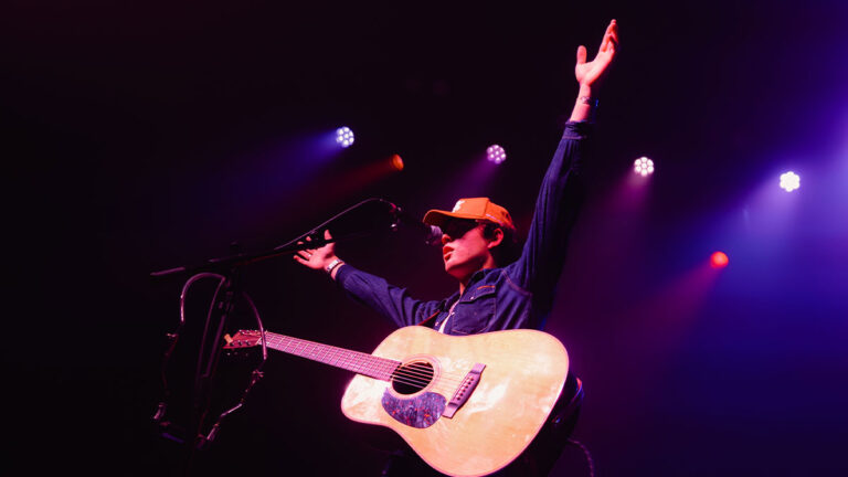 Waylon Wyatt charms at Atlantis