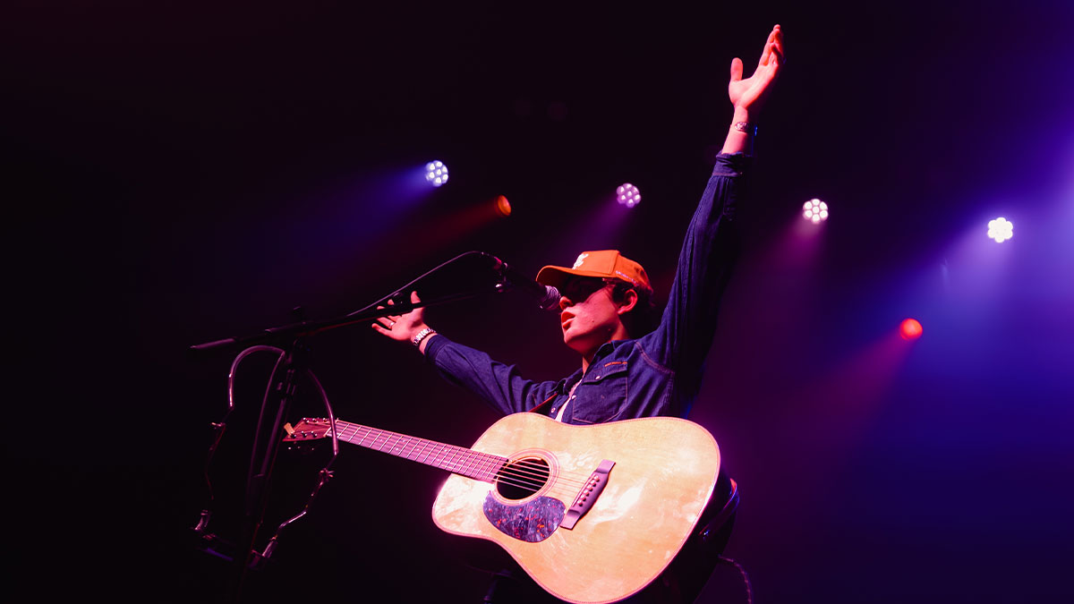 Waylon Wyatt charms at Atlantis