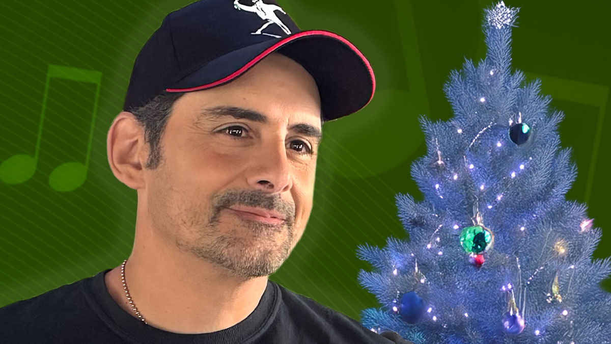 Exclusive: Brad Paisley talks about working with Hallmark, Grand Ole Opry film, Christmas album
