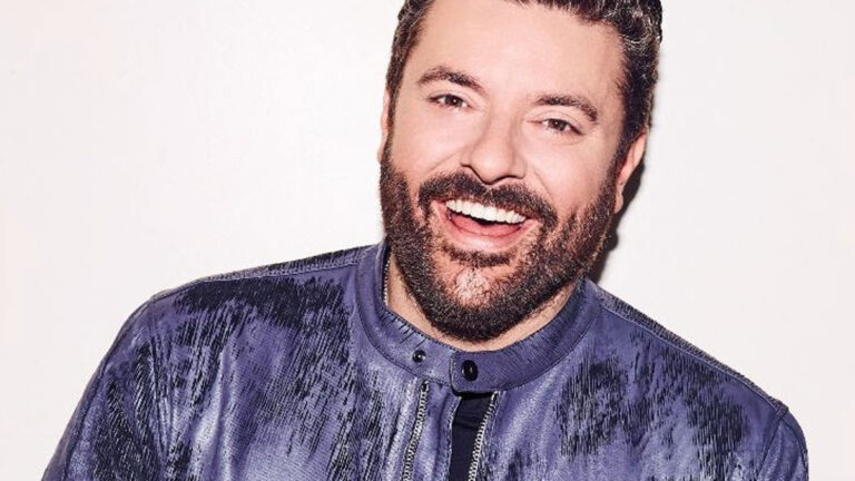 Chris Young to play free Nashville album release show