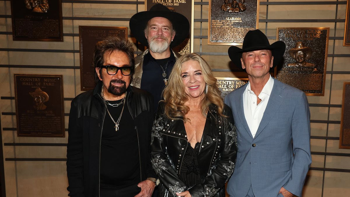 Tony Brown, June Carter Cash, Kenny Chesney inducted into the Country Music Hall of Fame