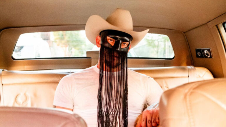 Orville Peck drops ‘Drift Away,’ announces ‘Appaloosa’ EP Orville Peck drops ‘Drift Away,’ announces ‘Appaloosa’ EP