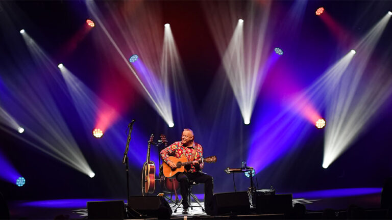 Tommy Emmanuel plays double set in DC