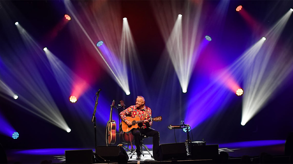 Tommy Emmanuel plays double set in DC