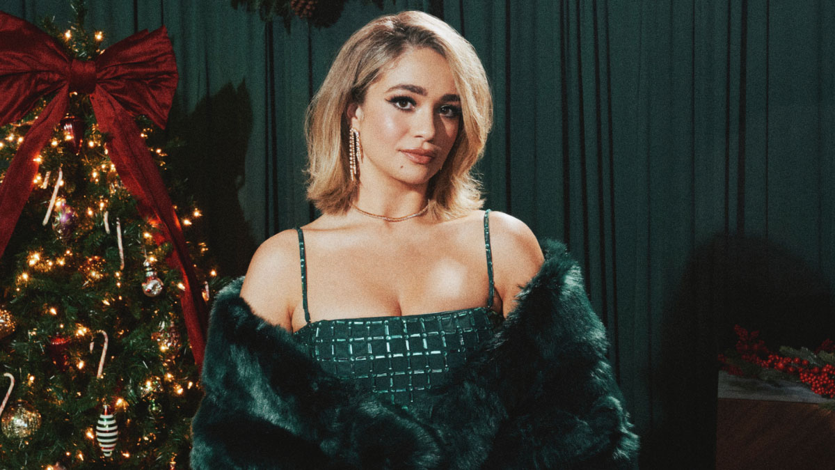 Kat Luna gets into the holiday spirit with two Christmas songs